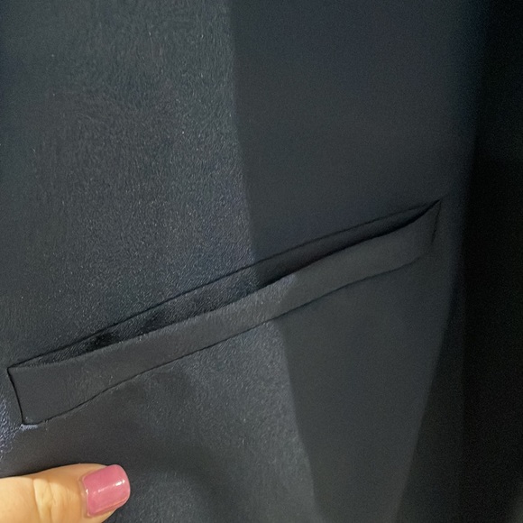 SOLD Lightweight navy blue blazer - Picture 3 of 6